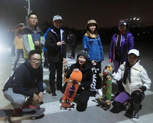 成人玩滑板入门视频教学,入门视频教学全解析